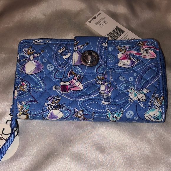Vera Bradley x Disney Cinderella Paisley Friends RFID Turnlock Wallet NWT - Picture 1 of 16